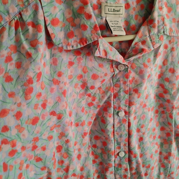 L.L. Bean Blouse - Picture 2 of 5